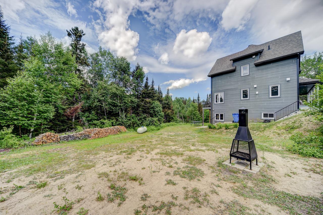 Villa Vue sur la montagne à LʼAnse-Saint-Jean Extérieur photo